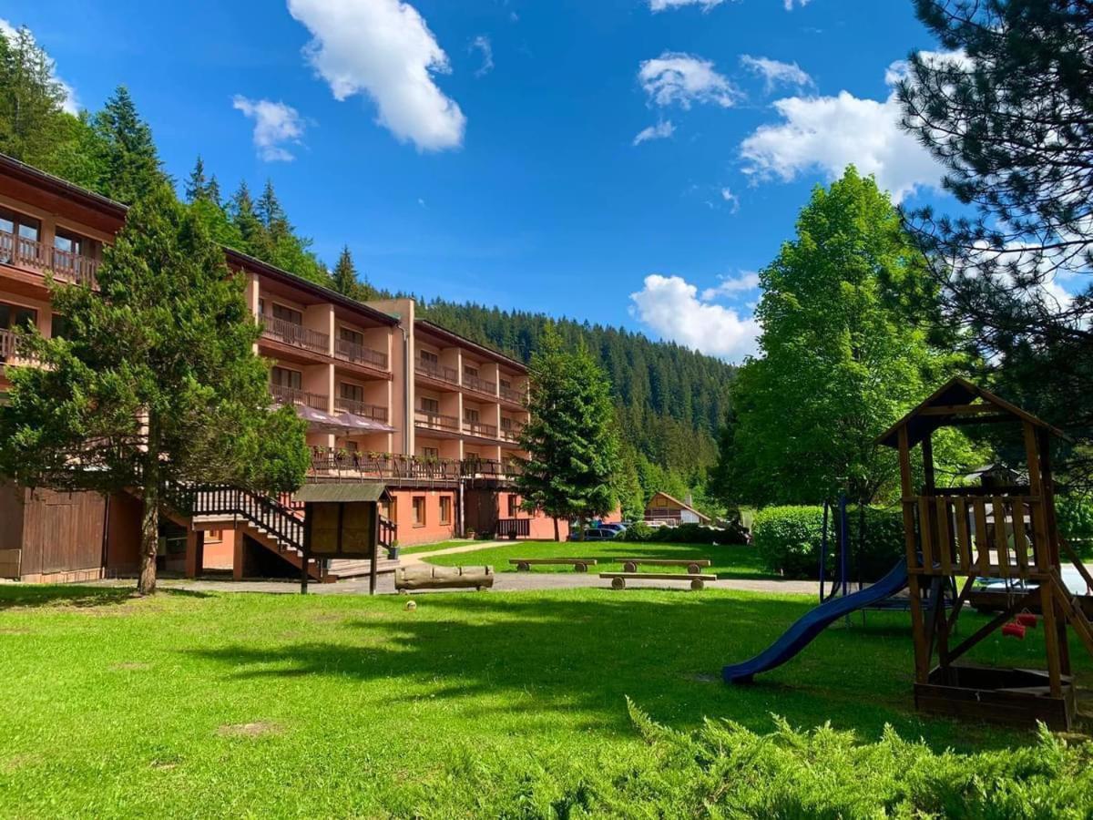 Horský Hotel Podjavorník Papradno Exterior foto